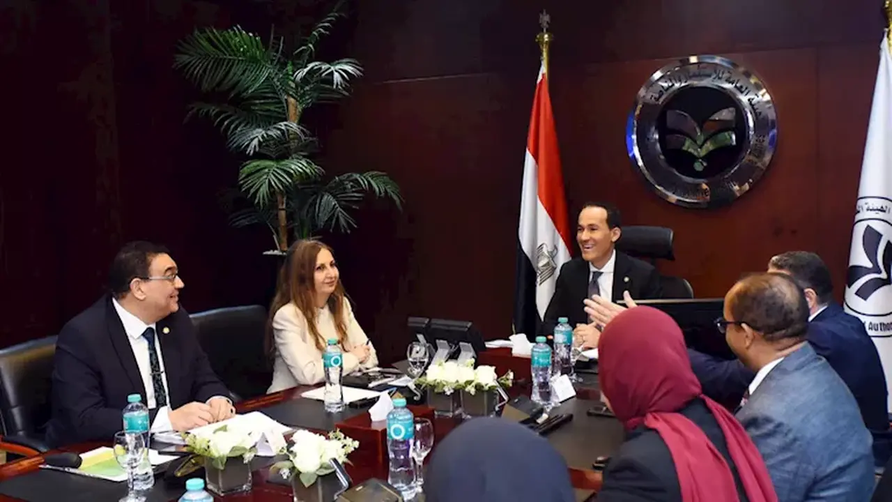 محمد عوض يستعرض استراتيجيات تعزيز جودة الاستثمارات في الهيئة